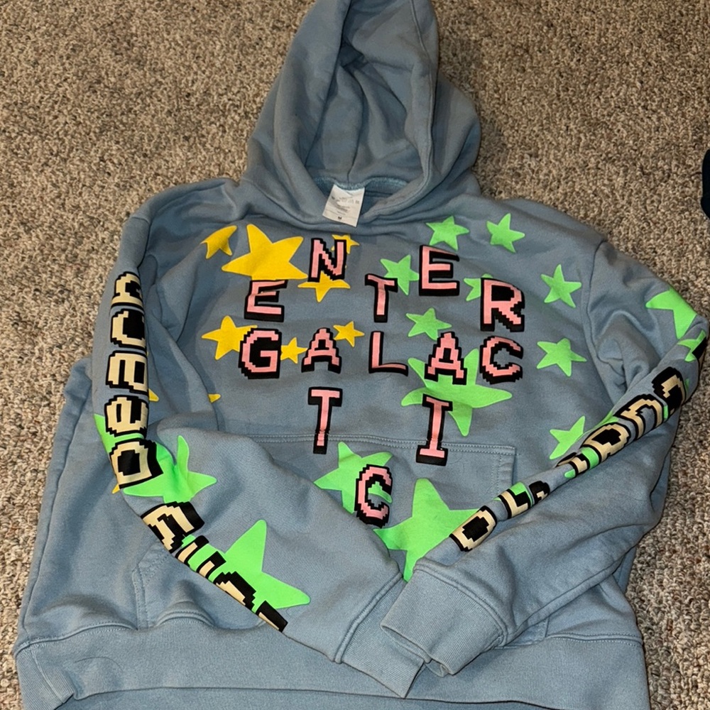 Kid Cudi ‘19 hoodie (starts glow in the dark)